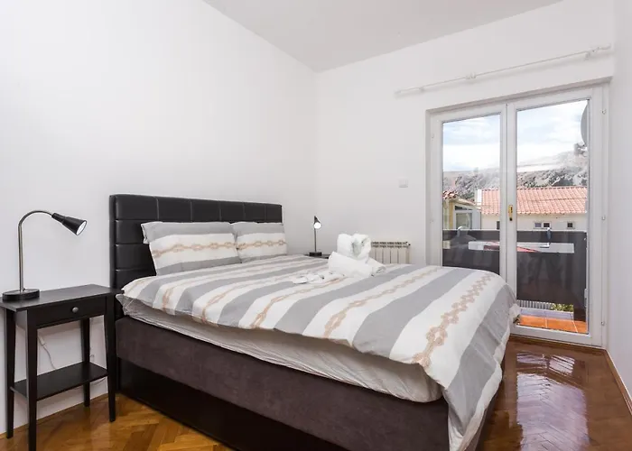 With Parking Space Baska, Krk - 18818 Appartement