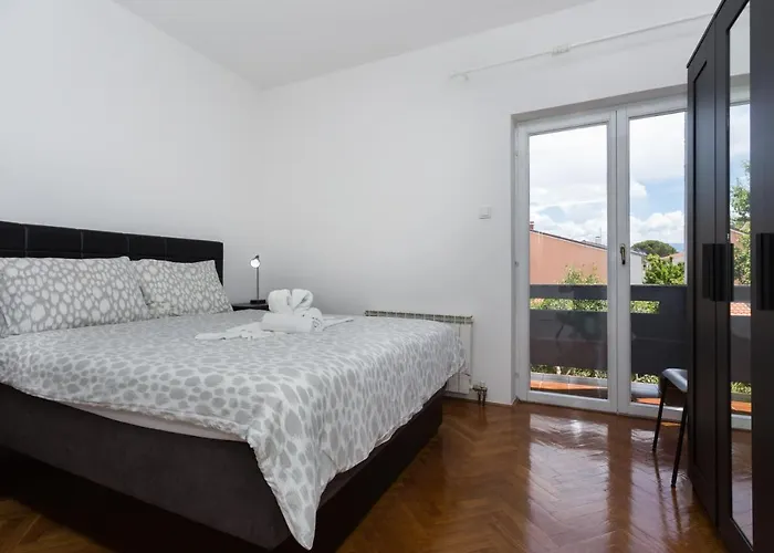 Apartmán With Parking Space Baska, Krk - 18818 Baška